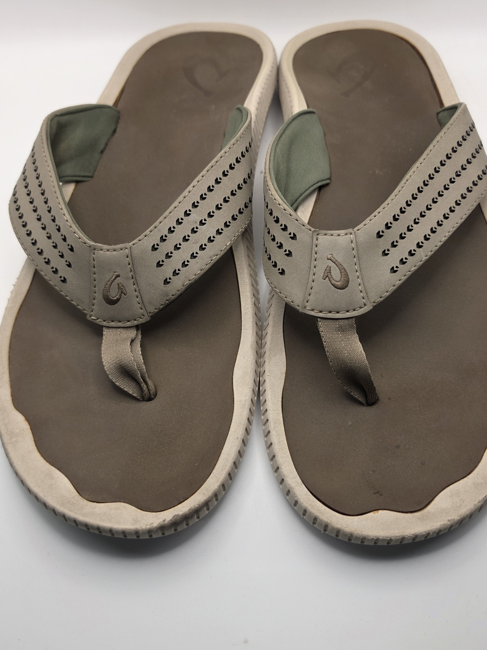 Olukai Ulele Mens 14 Flip Flops Water Ready Beach Sandals Clay